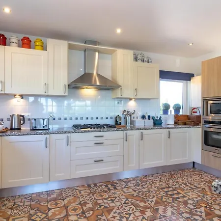 Casa Polgoda Luxury With Ocean Views * קארבואירו
